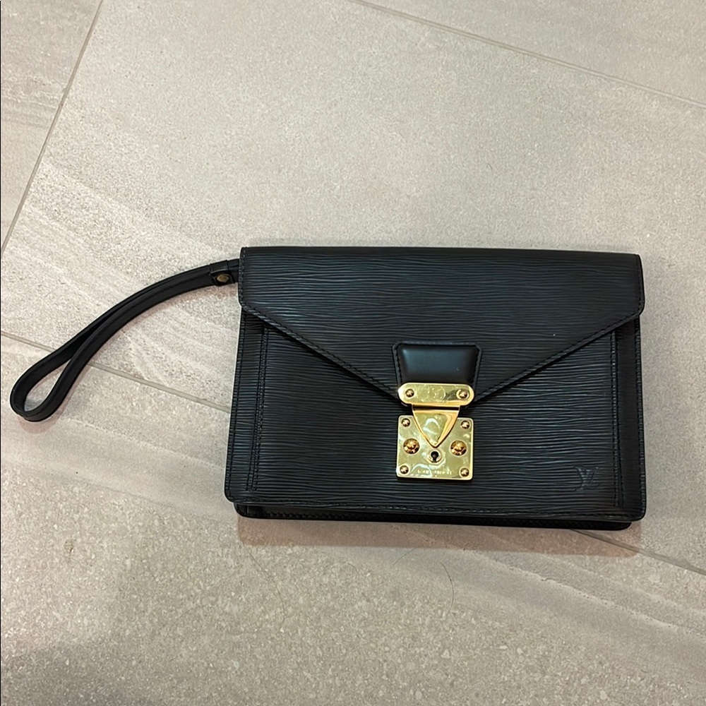 Louis Vuitton Epi Pochette Sellier Dragonne Clutch